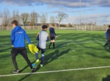 Training ST D.Z.C. '09/S.K.N.W.K. JO15-1 van zaterdag 11 januari 2025 (39/148)